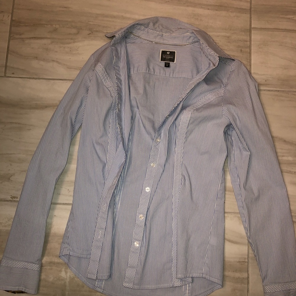 Express button down top